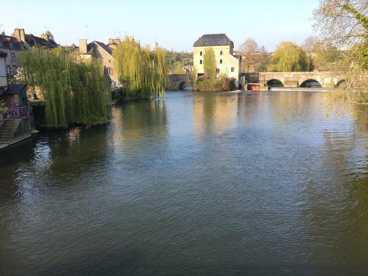 Le Refuge Des Alpes Mancelles Apartment Fresnay-sur-Sarthe ภายนอก รูปภาพ