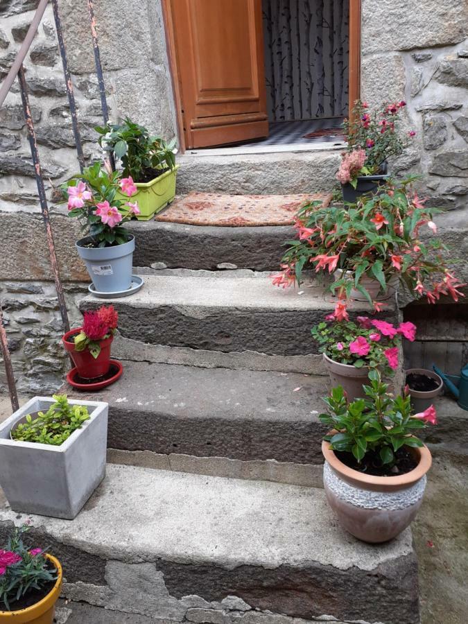 Le Refuge Des Alpes Mancelles Apartment Fresnay-sur-Sarthe ภายนอก รูปภาพ